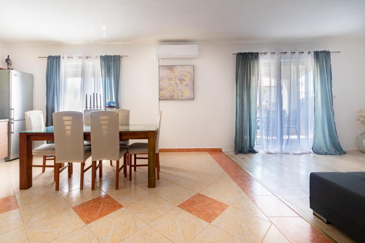 Modern Apartment With Private Pool Bibinje Kültér fotó