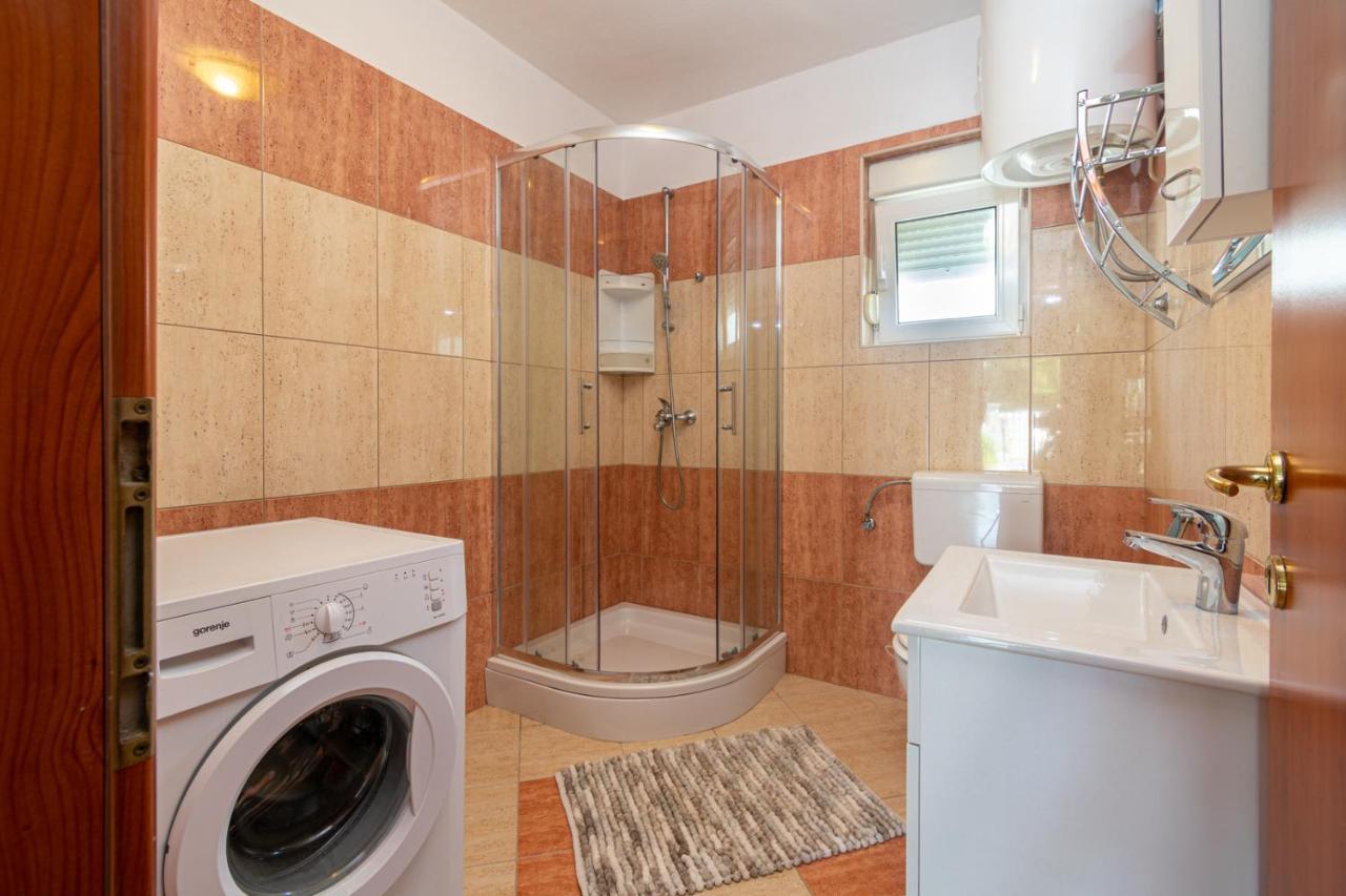Modern Apartment With Private Pool Bibinje Kültér fotó