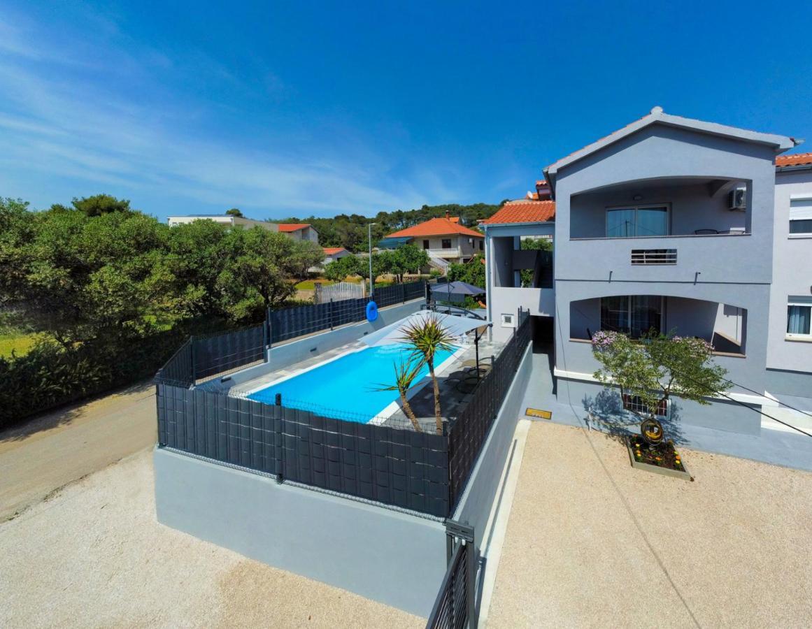 Modern Apartment With Private Pool Bibinje Kültér fotó