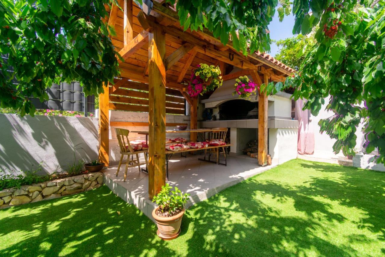 Modern Apartment With Private Pool Bibinje Kültér fotó