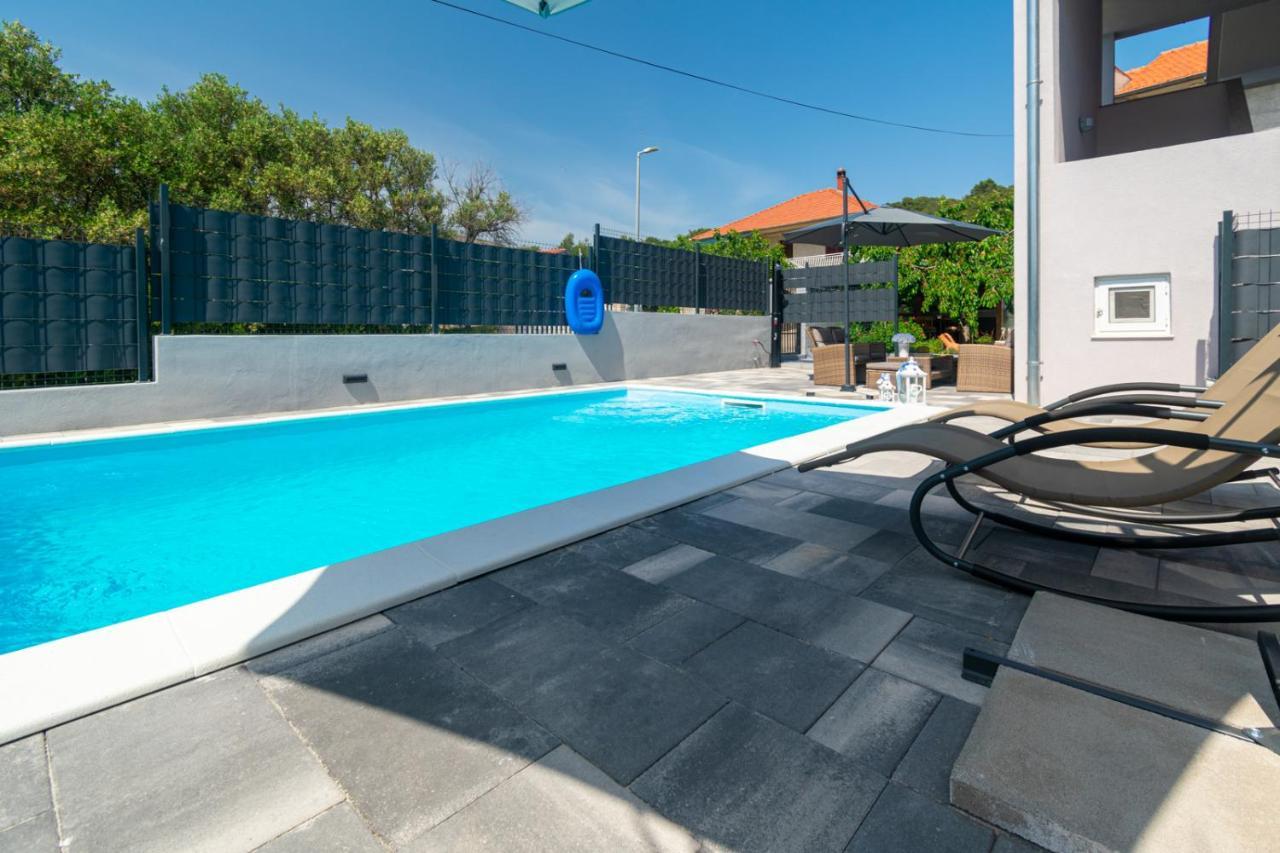 Modern Apartment With Private Pool Bibinje Kültér fotó